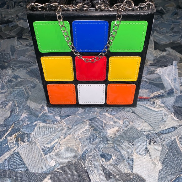 Rubik’s Cube - Picture 3 of 5